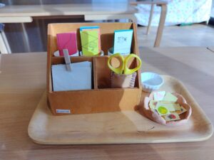 切る(はさみを使う）